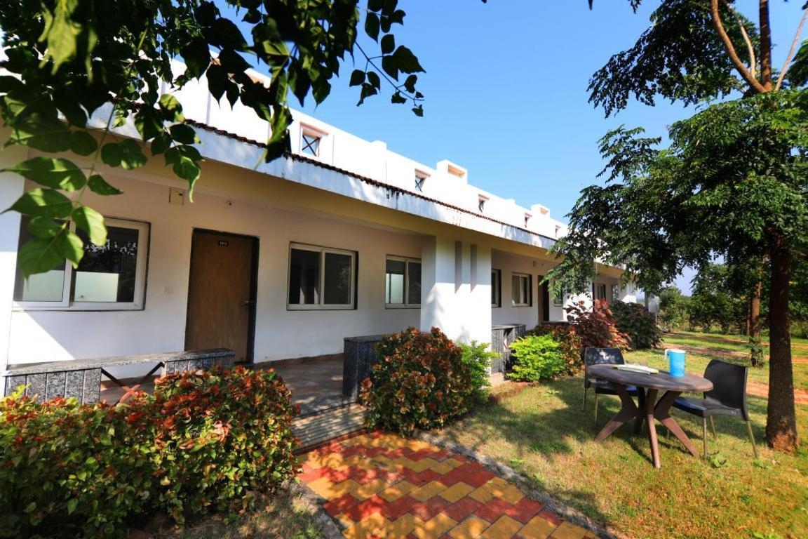 Nisarg Resort Jabalpur Exterior foto
