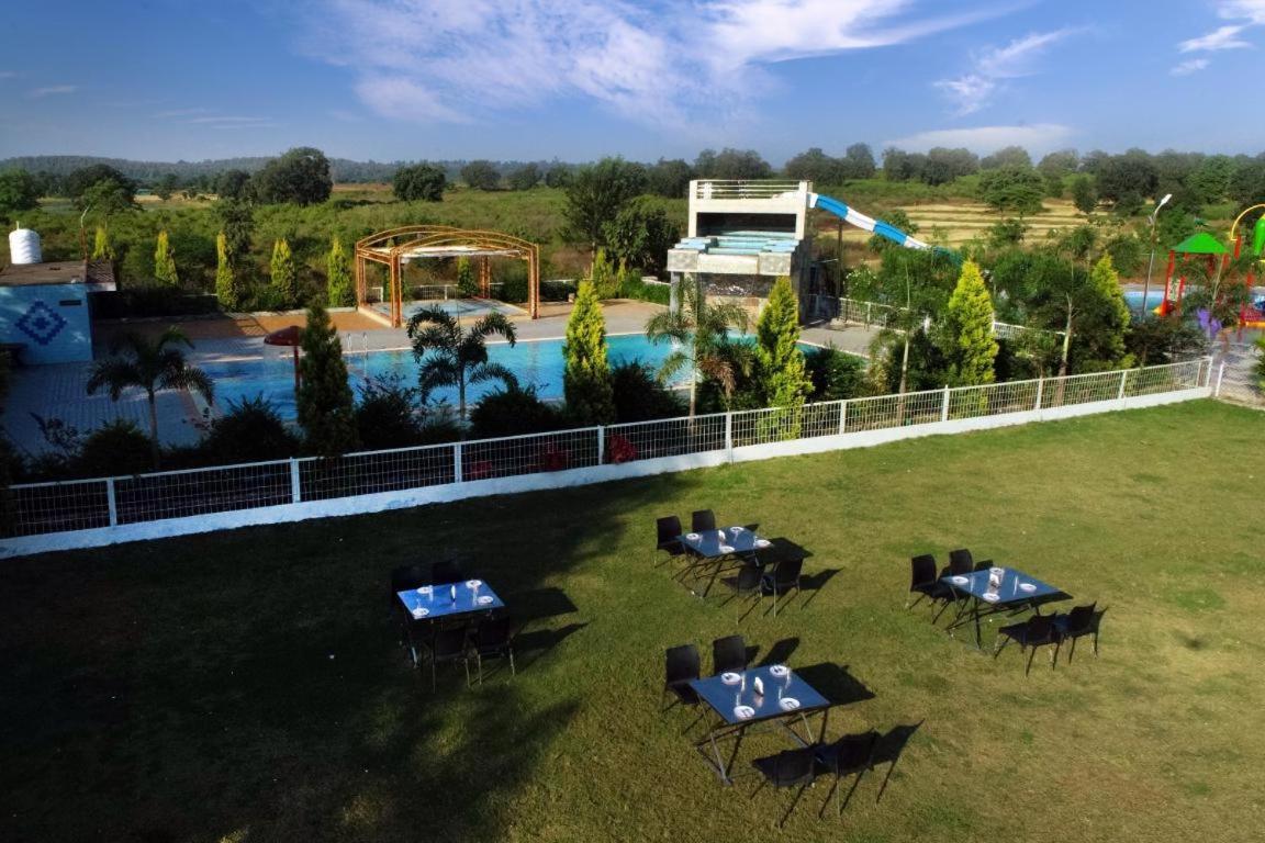 Nisarg Resort Jabalpur Exterior foto