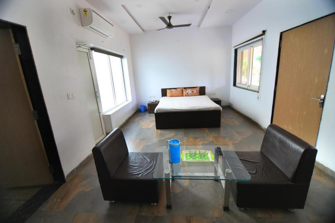 Nisarg Resort Jabalpur Exterior foto
