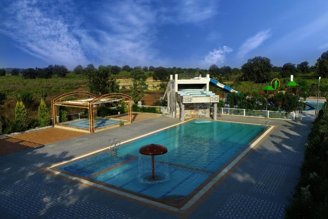Nisarg Resort Jabalpur Exterior foto